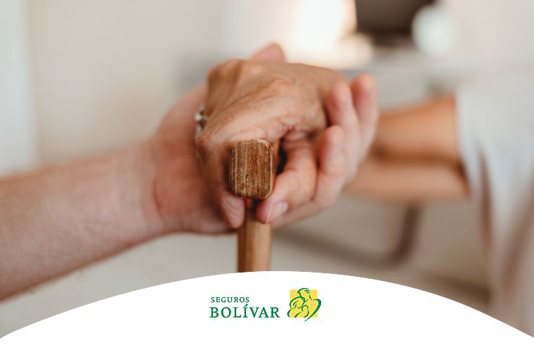 cuidar-madres-adultos-mayores-en-su-vejez-seguros-bolivar